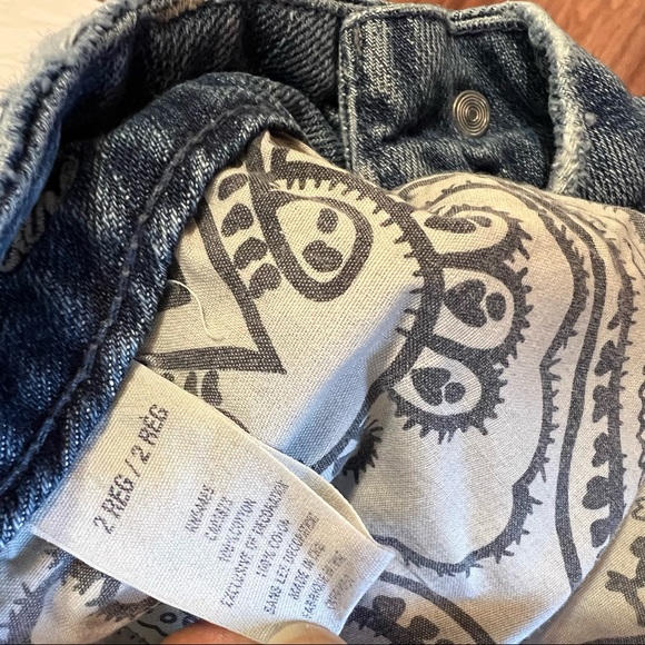 American eagle jeans distressed woman’s size 2 - Picture 9 of 9